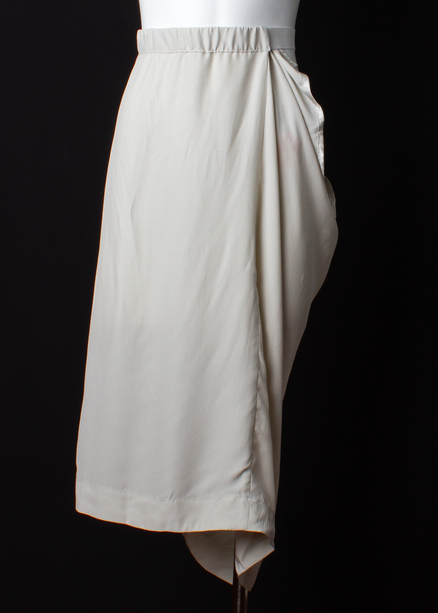 ARCHIVE 50037 - fleet skirt smoke