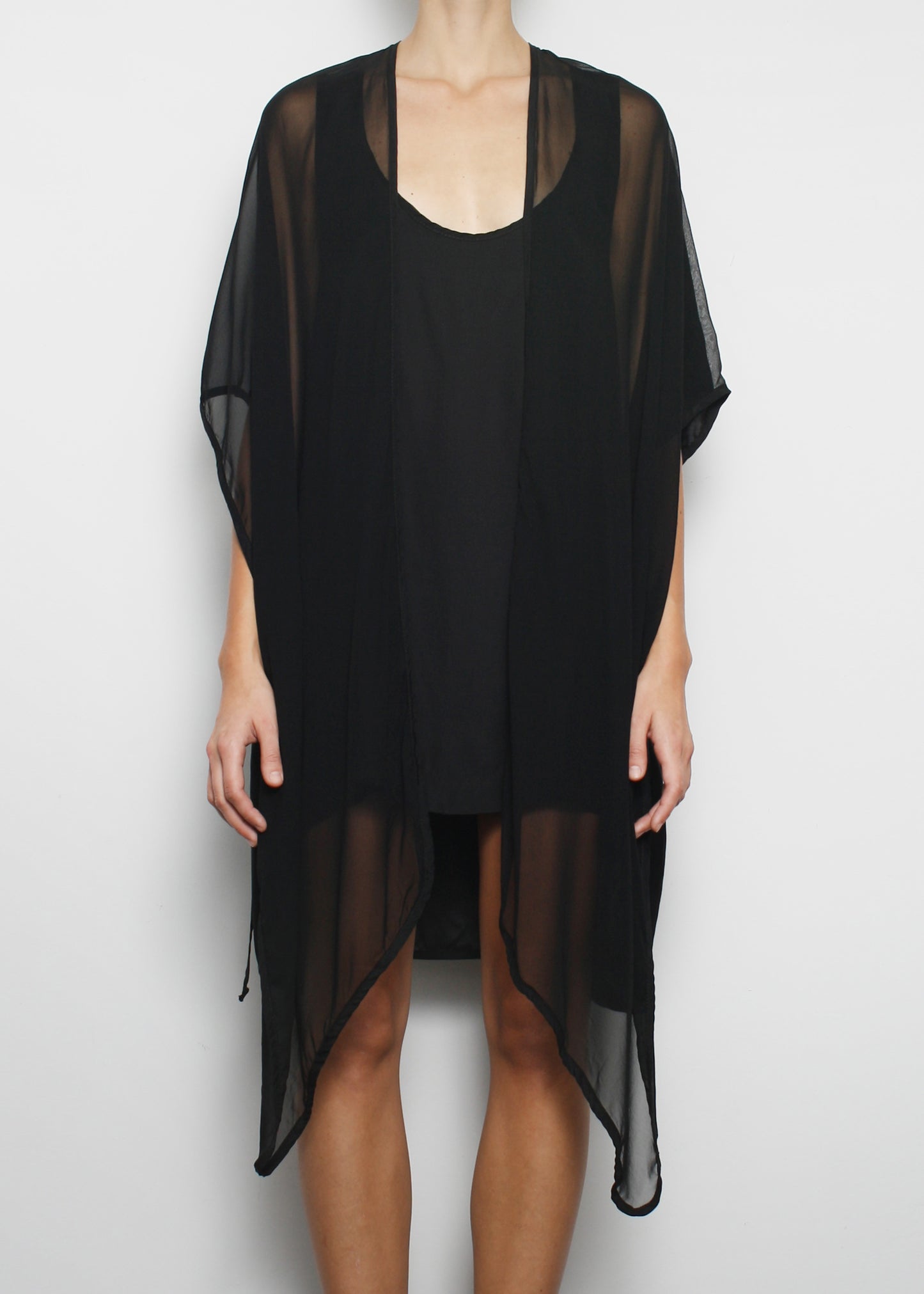 ARCHIVE 40067 - cloak tank black
