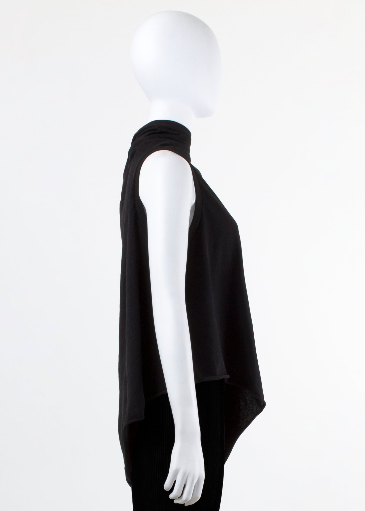 tilt tank - black