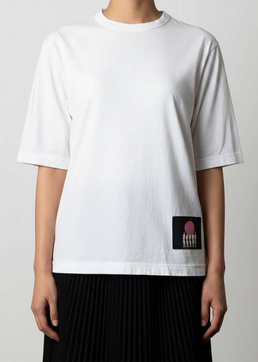 ARCHIVE 30118 - white tshirt with patch
