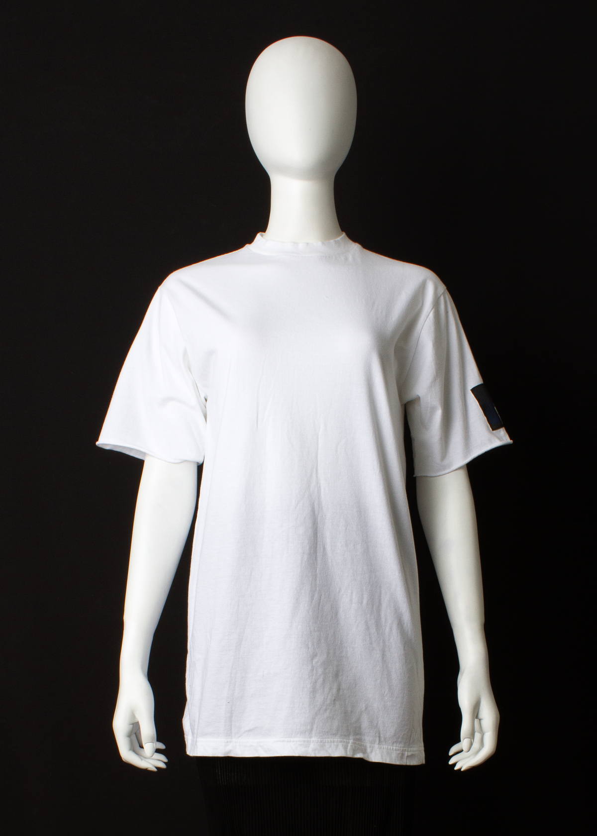 ARCHIVE 30119 - white tunic with patch