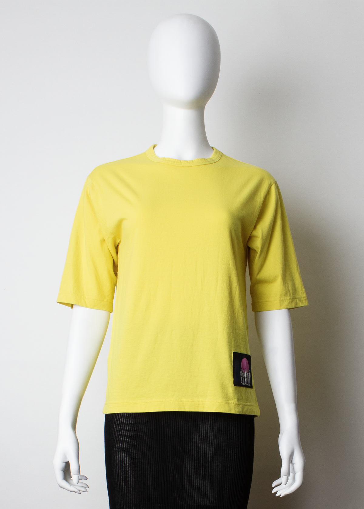 ARCHIVE 30161 - yellow t with patch