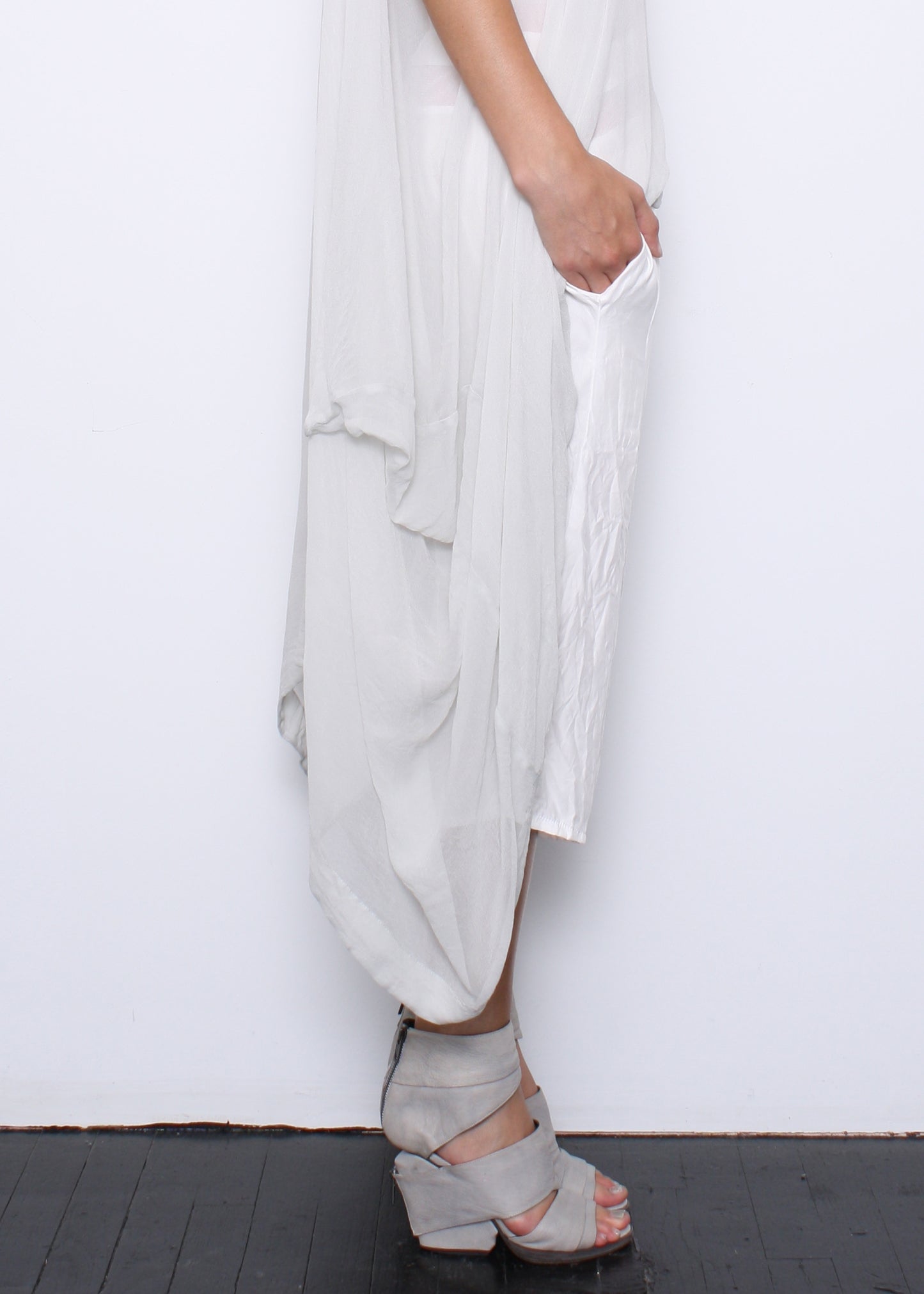 ARCHIVE 40049 - blow pant smoke