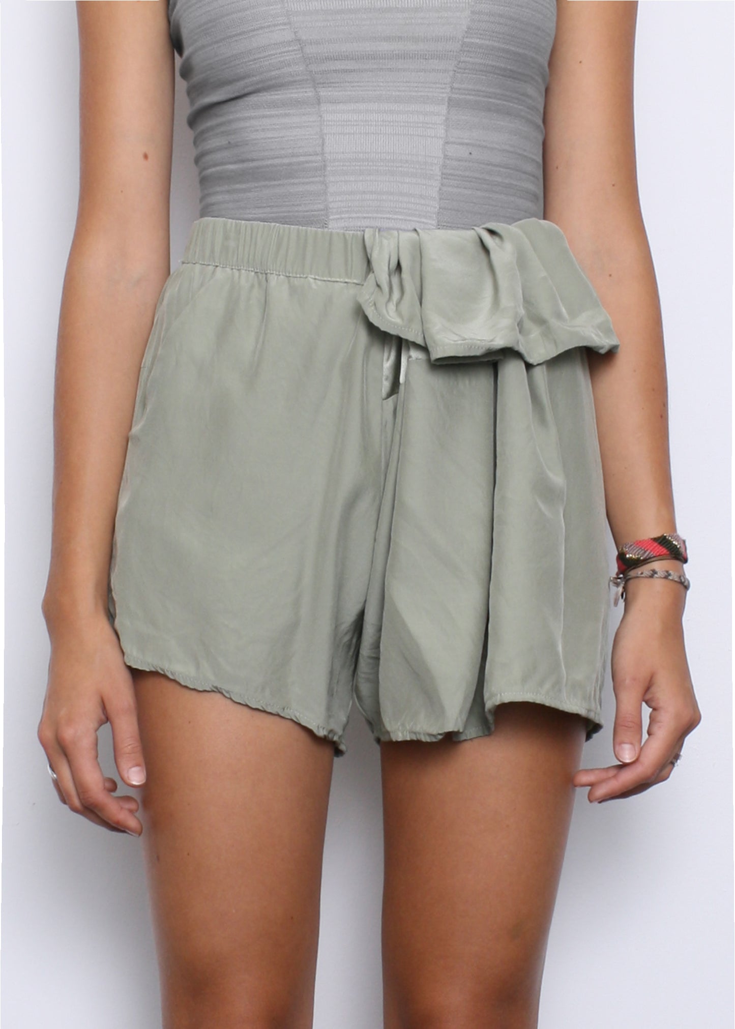 ARCHIVE 50014 - buoy short sage
