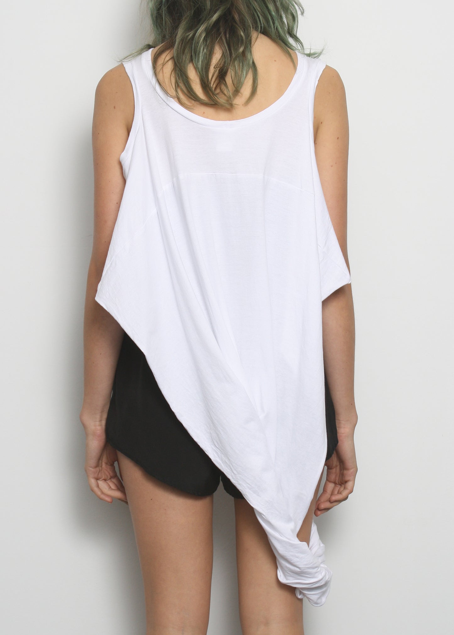 ARCHIVE 40015 - side tube tank white