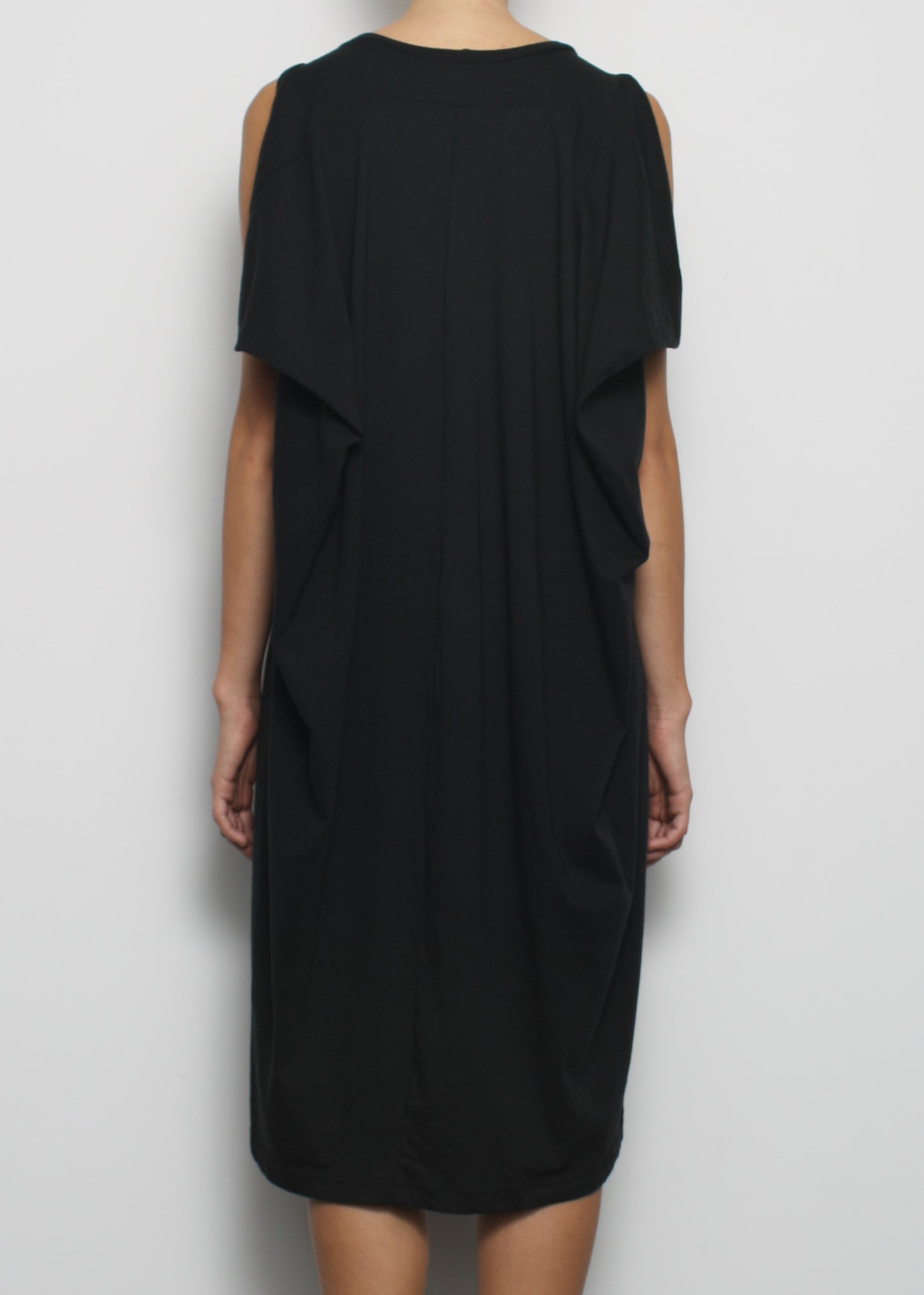 ARCHIVE 40084 - slab tank black