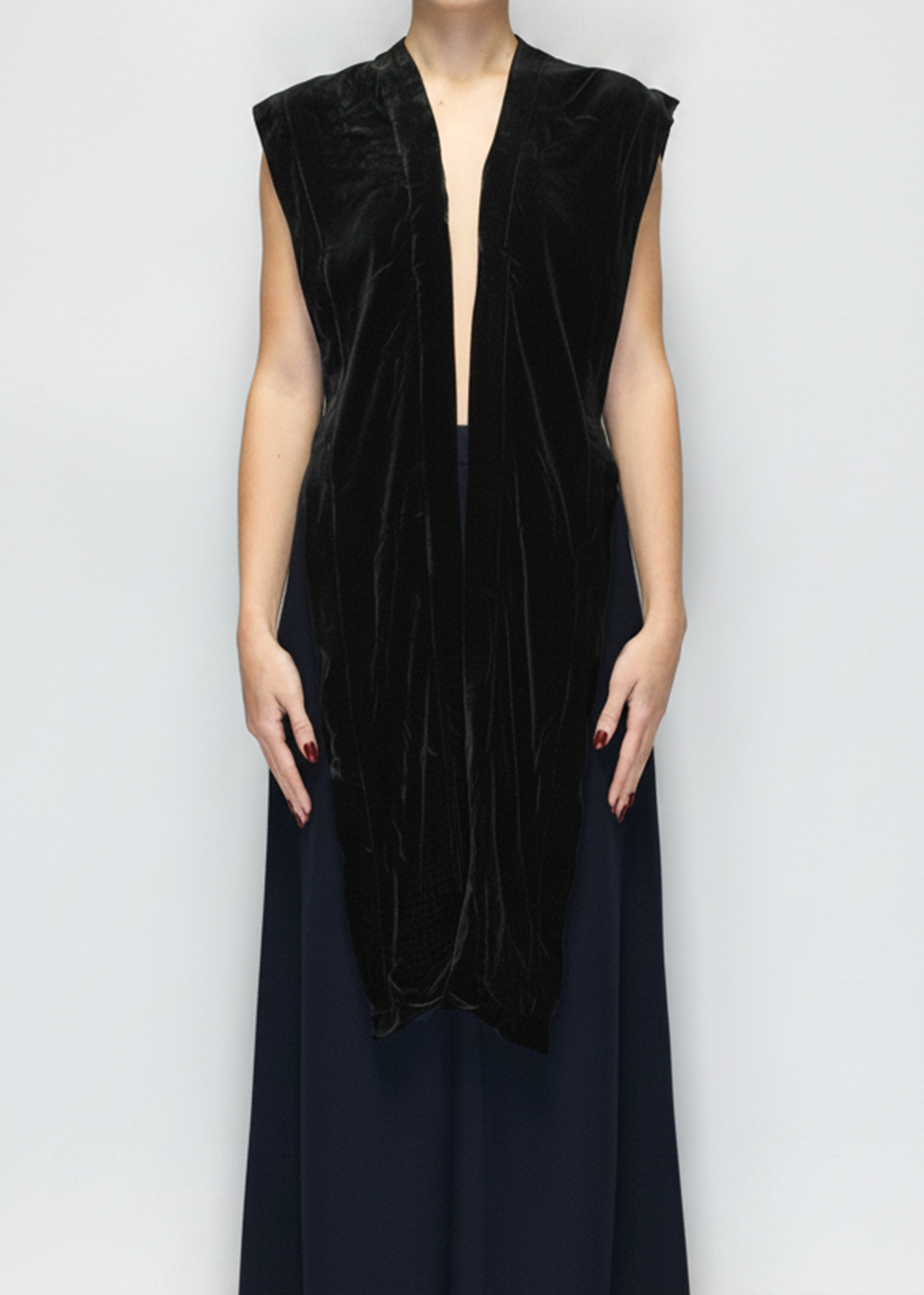 ARCHIVE 50045- silk velvet tabard black