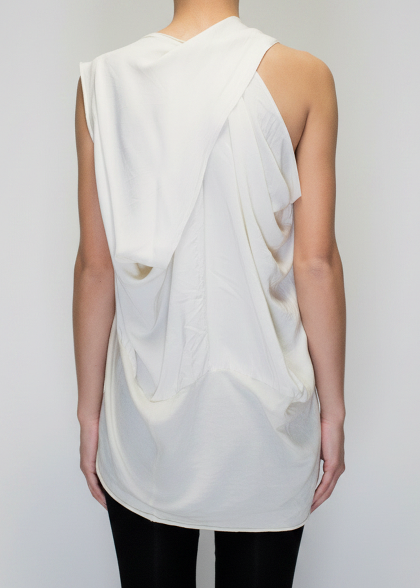 ARCHIVE 40046 - stern tank ivory