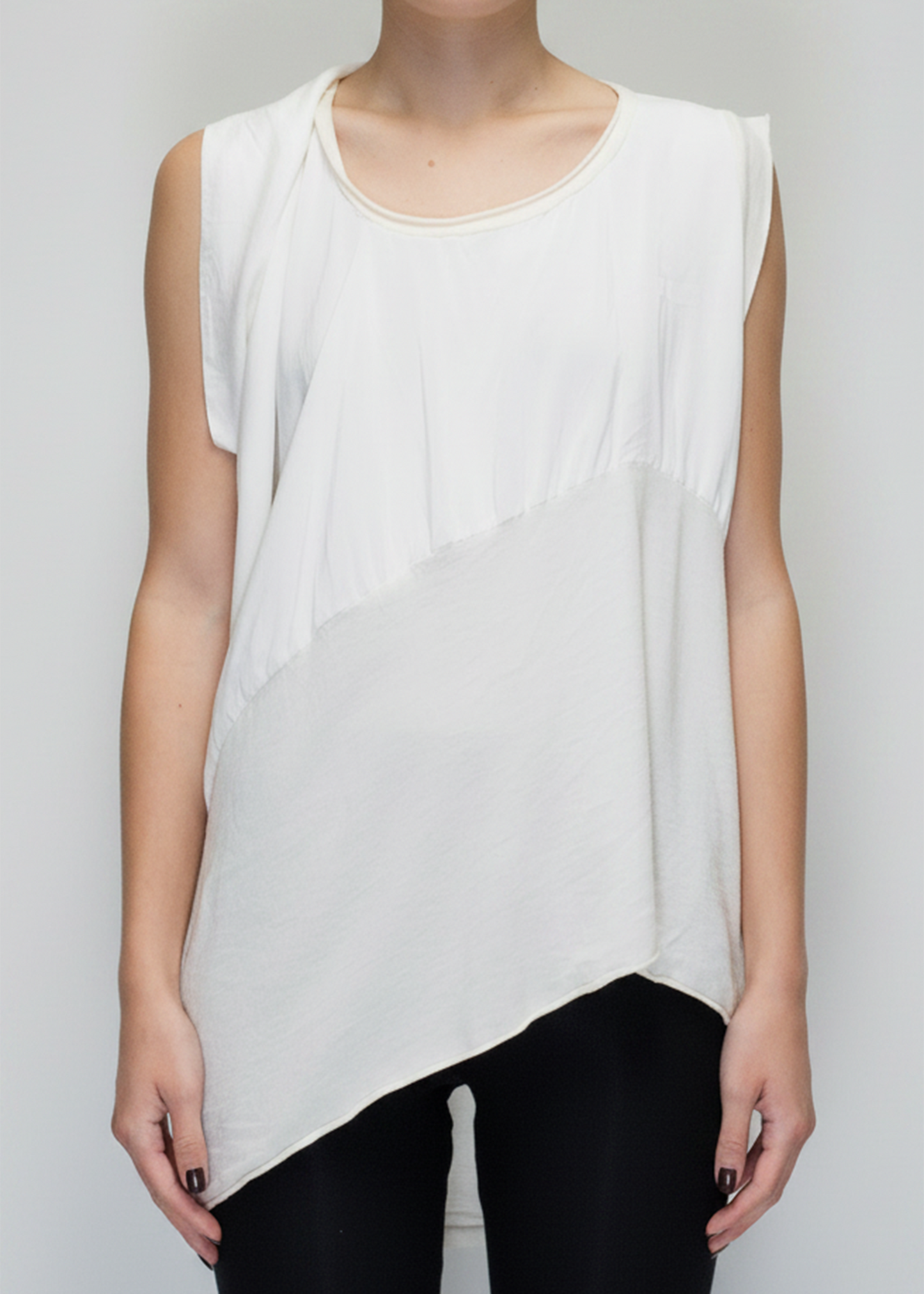 ARCHIVE 40046 - stern tank ivory